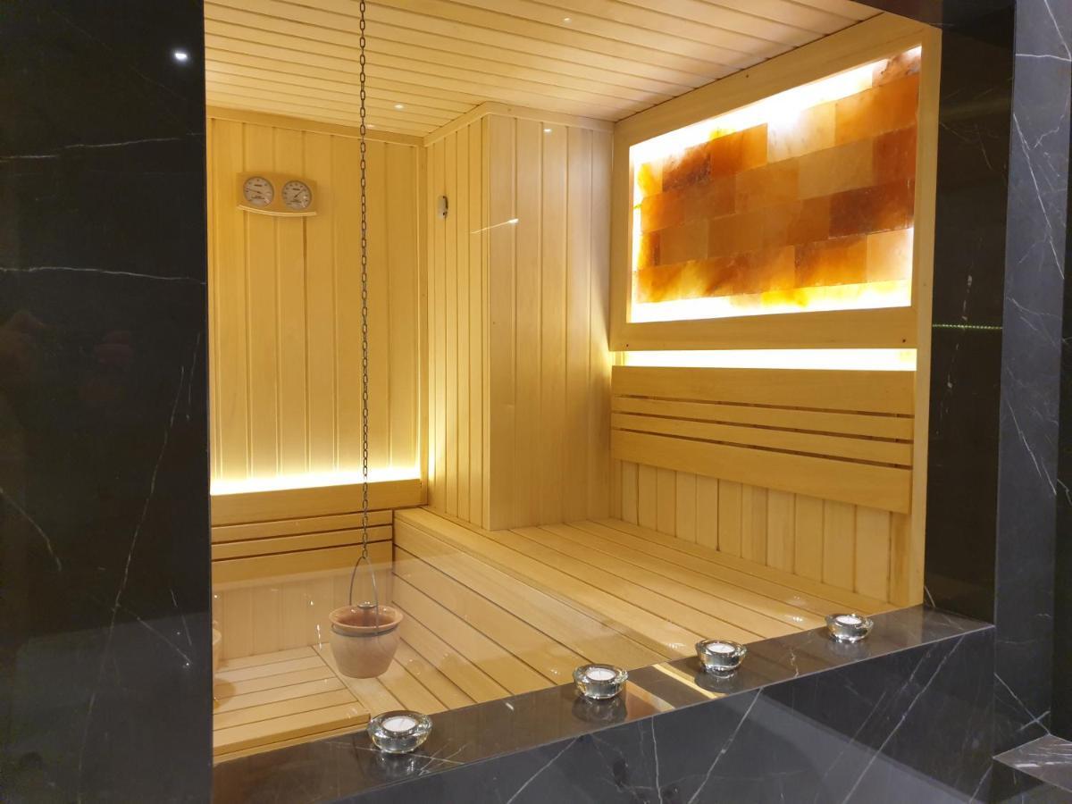 Luxury Spa Suite ベオグラード エクステリア 写真